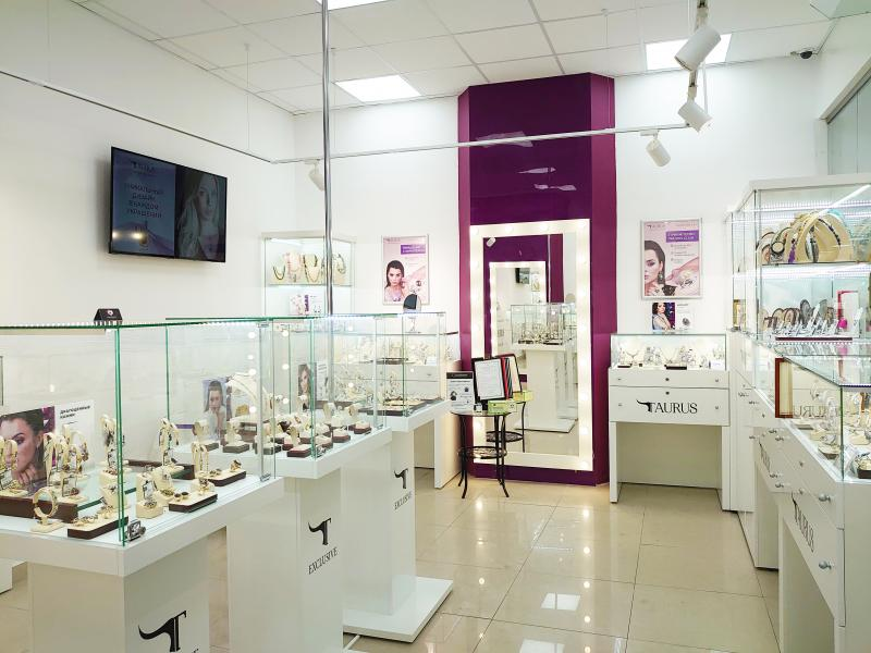 Торговая мебель и оборудование для ювелирных магазинов